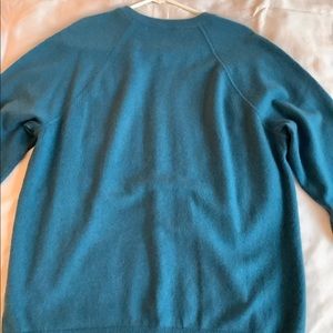 VINCE Wool/Cashmere Crewneck Sweater - Teal Blue